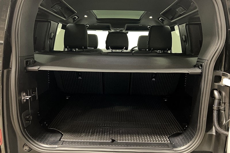 Used Land Rover Defender 2025 for sale - 78179969: Photo 47