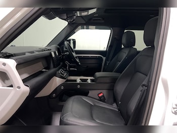 Used Land Rover Defender 2025 for sale - 78179969: Photo