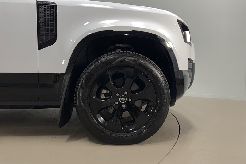 Used Land Rover Defender 2025 for sale - 78179969: Photo 9