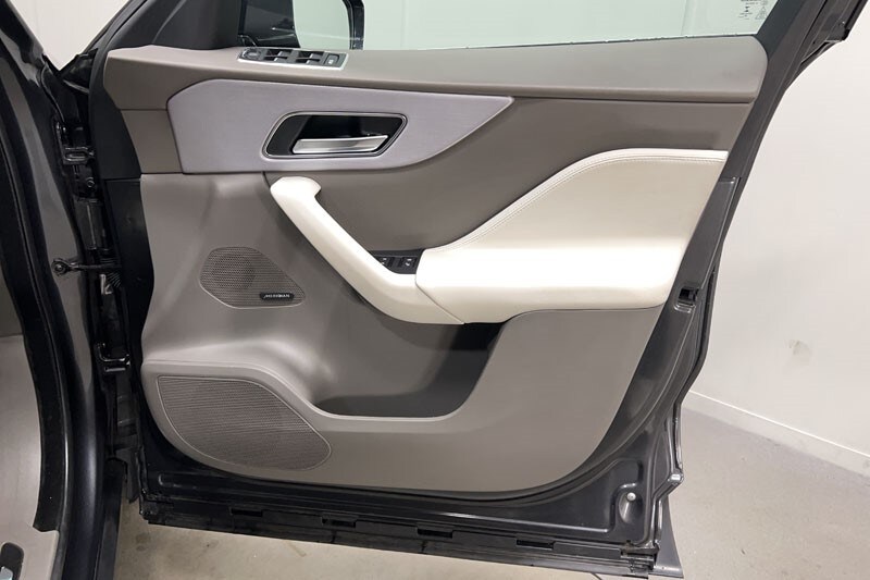 Used Jaguar F-Pace 2020 for sale - 76981844: Photo 21