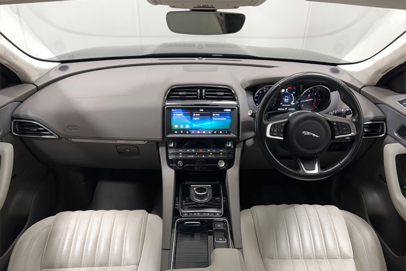 Used Jaguar F-Pace 2020 for sale - 76981844: Photo 9