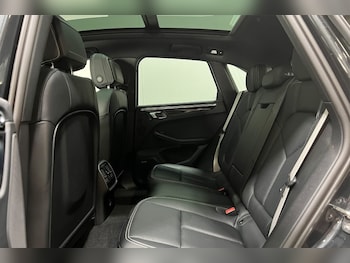 Used Porsche Macan 2023 for sale - 78917901: Photo