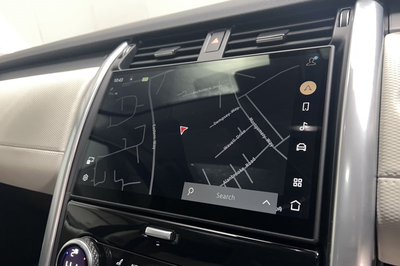 Used Land Rover Discovery 2024 for sale - 76982442: Photo 11