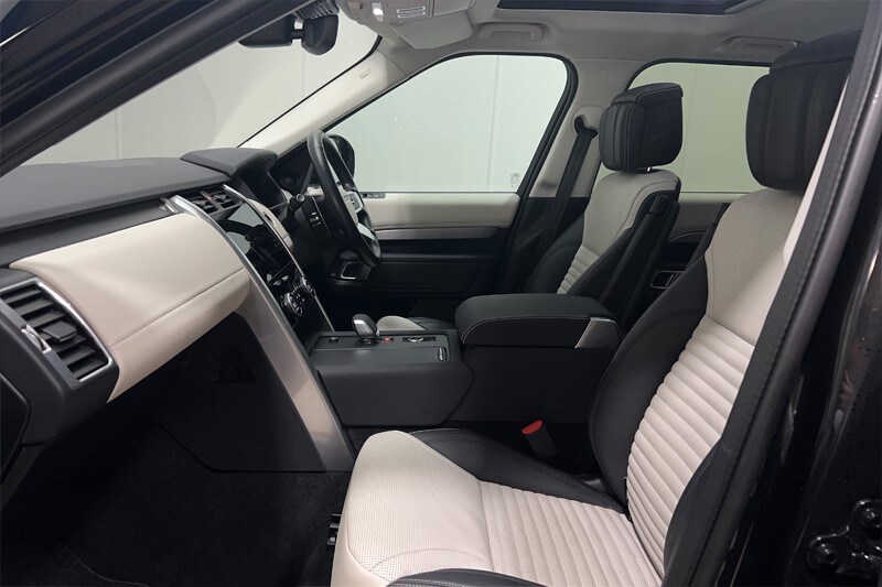 Used Land Rover Discovery 2024 for sale - 76982442: Photo 3