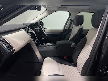 Used Land Rover Discovery 2024 for sale - 76982442: Photo