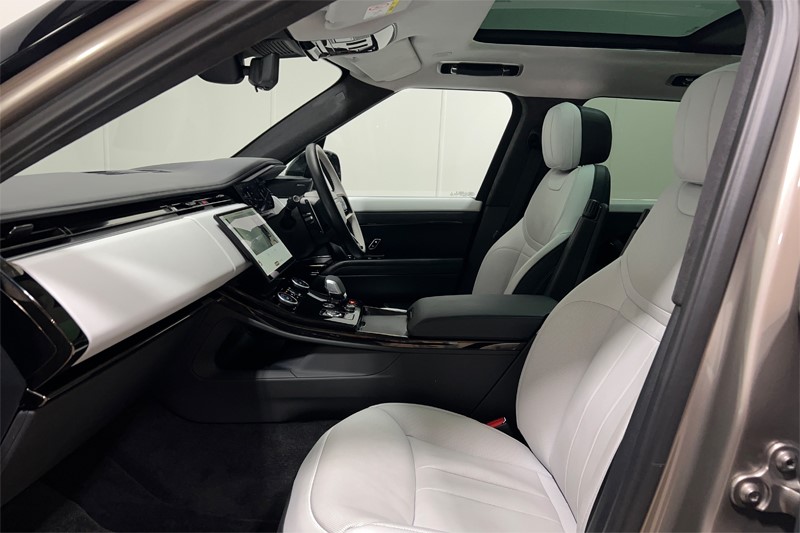 Used Land Rover Range Rover Sport 2023 for sale - 77903467: Photo 3