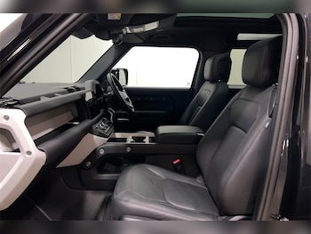 Used Land Rover Defender 2024 for sale - 77729452: Photo