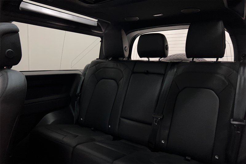 Used Land Rover Defender 2024 for sale - 77729452: Photo 4