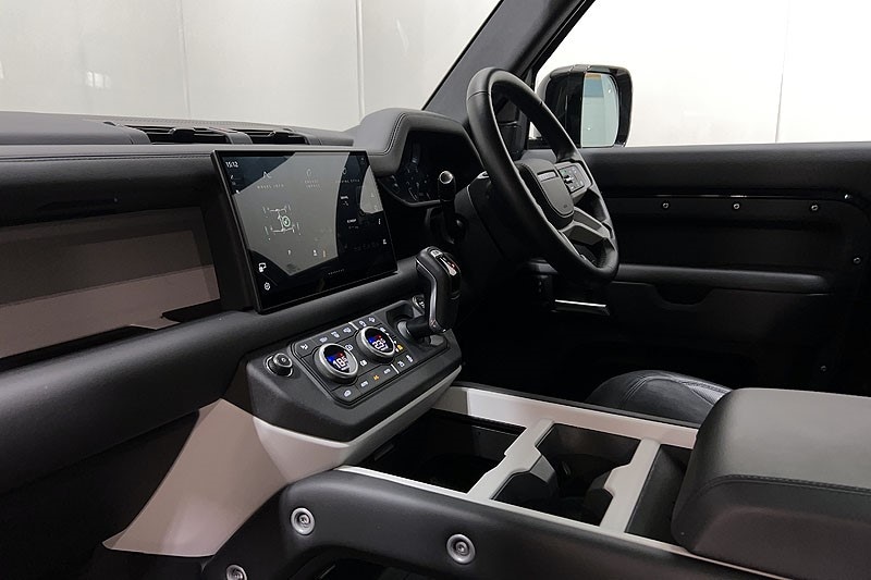 Used Land Rover Defender 2024 for sale - 77729452: Photo 43