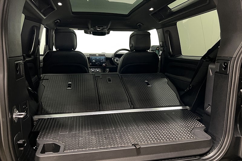 Used Land Rover Defender 2024 for sale - 77729452: Photo 47