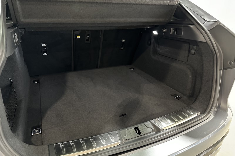 Used Jaguar F-Pace 2024 for sale - 78175986: Photo 48