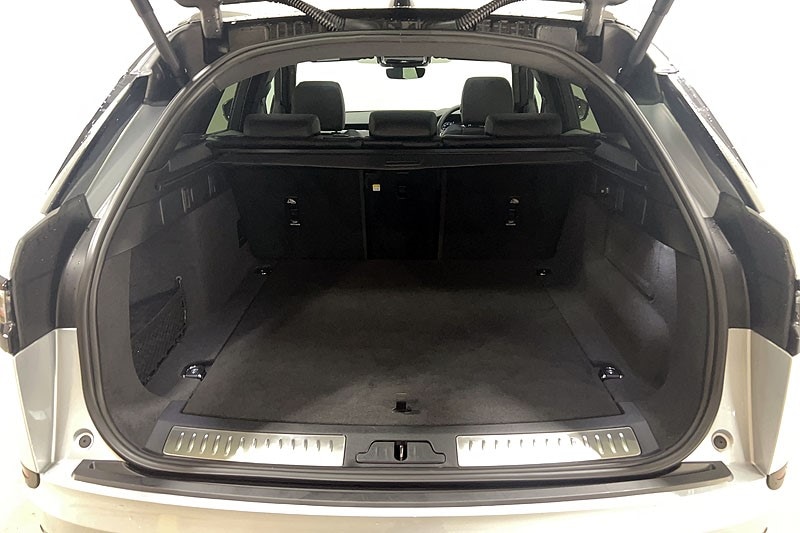 Used Land Rover Range Rover Velar 2025 for sale - 76982353: Photo 10