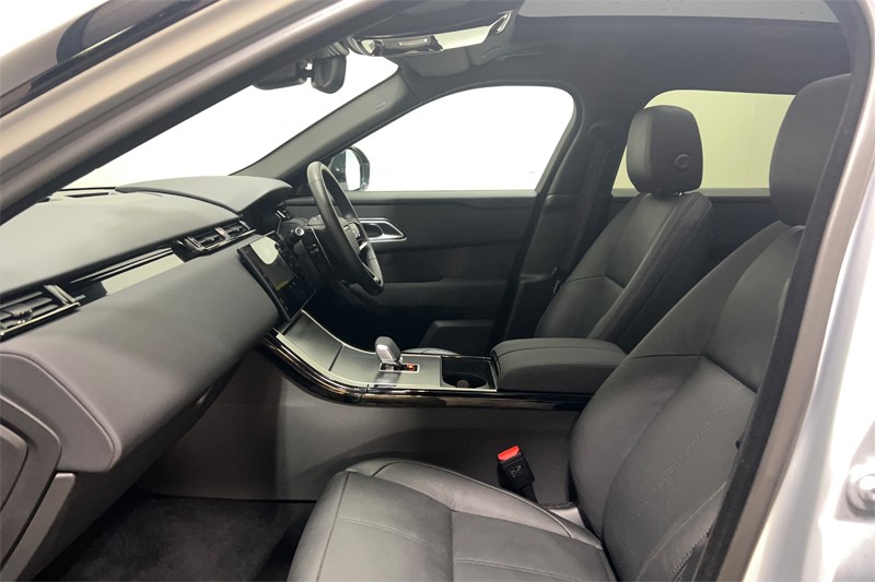 Used Land Rover Range Rover Velar 2025 for sale - 76982353: Photo 3