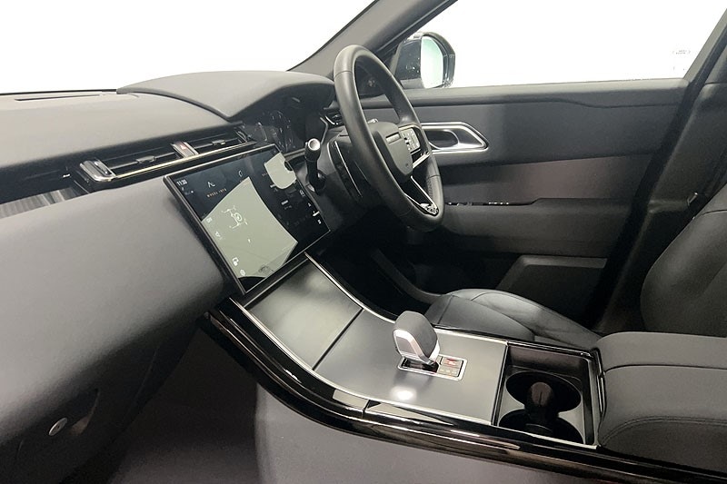 Used Land Rover Range Rover Velar 2025 for sale - 76982353: Photo 38