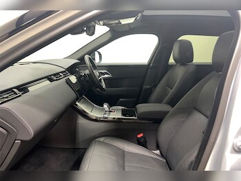 Used Land Rover Range Rover Velar 2025 for sale - 76982353: Photo