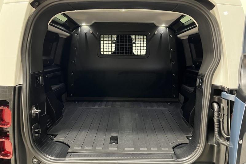 Used Land Rover Defender 2024 for sale - 77476613: Photo 10