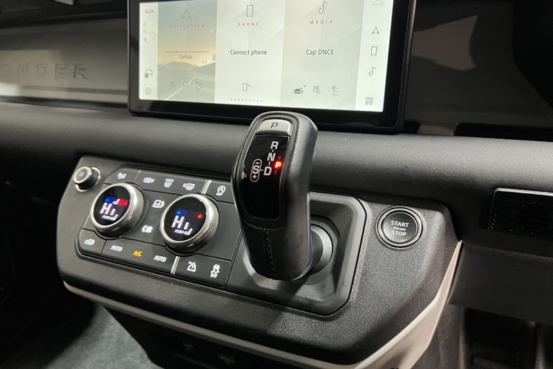 Used Land Rover Defender 2024 for sale - 77476613: Photo 31