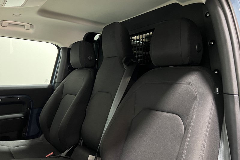 Used Land Rover Defender 2024 for sale - 77476613: Photo 4