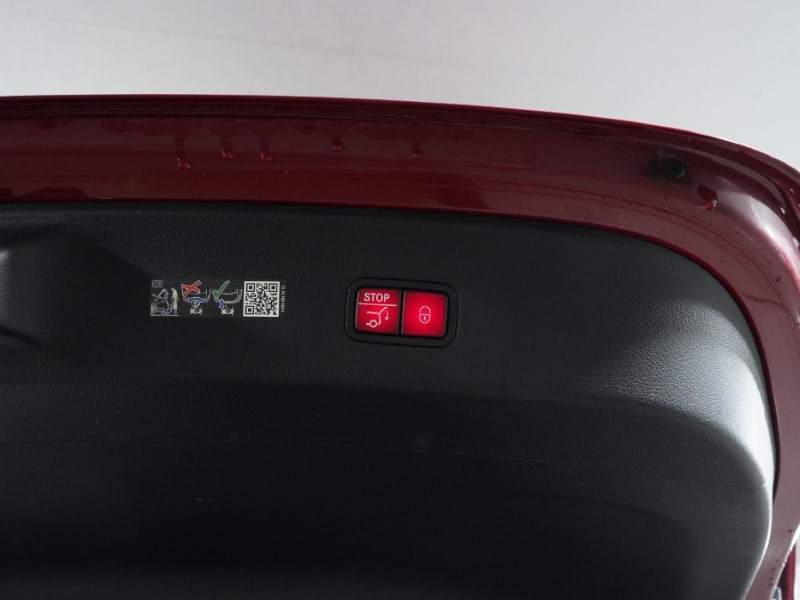 Used Mercedes-Benz GLC 2023 for sale - 76982009: Photo 13