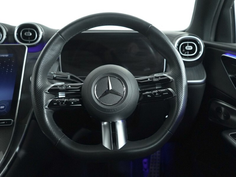 Used Mercedes-Benz GLC 2023 for sale - 76982009: Photo 17