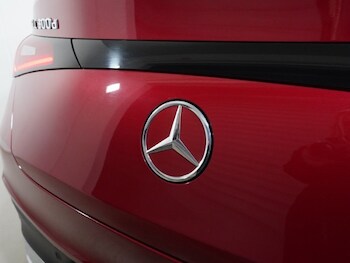 Used Mercedes-Benz GLC 2023 for sale - 76982009: Photo