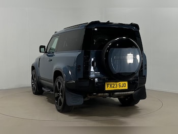 Used Land Rover Defender 2023 for sale - 78748257: Photo