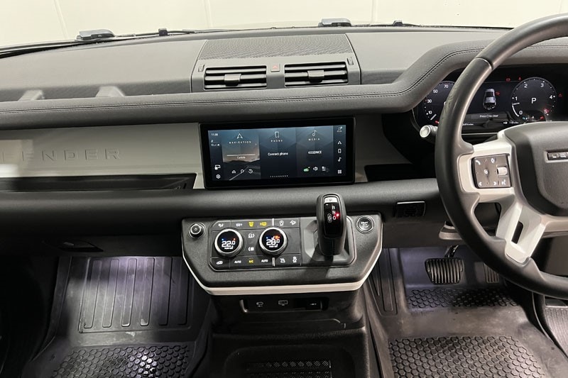 Used Land Rover Defender 2022 for sale - 77225280: Photo 13