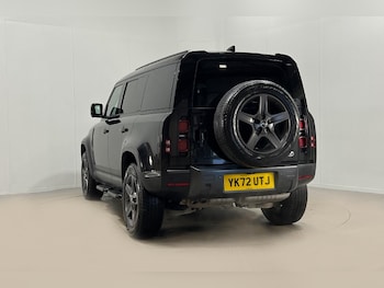 Used Land Rover Defender 2022 for sale - 77225280: Photo