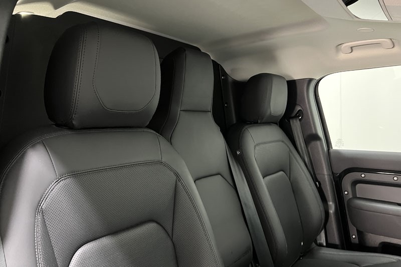 Used Land Rover Defender 2022 for sale - 77225280: Photo 30