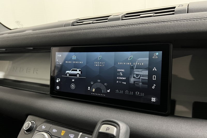 Used Land Rover Defender 2022 for sale - 77225280: Photo 37