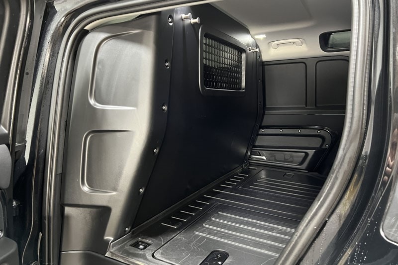 Used Land Rover Defender 2022 for sale - 77225280: Photo 43