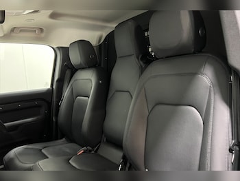 Used Land Rover Defender 2022 for sale - 77225280: Photo