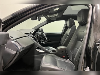 Used Jaguar E-Pace 2021 for sale - 79067207: Photo