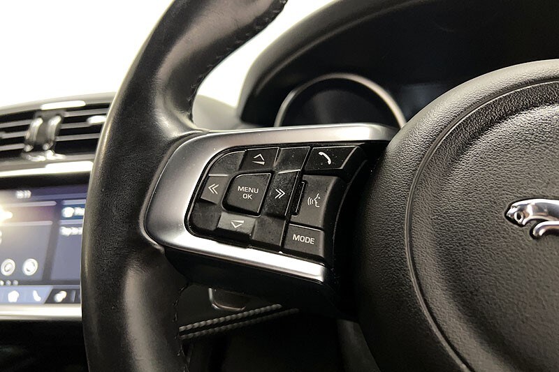 Used Jaguar F-Pace 2020 for sale - 77789164: Photo 29