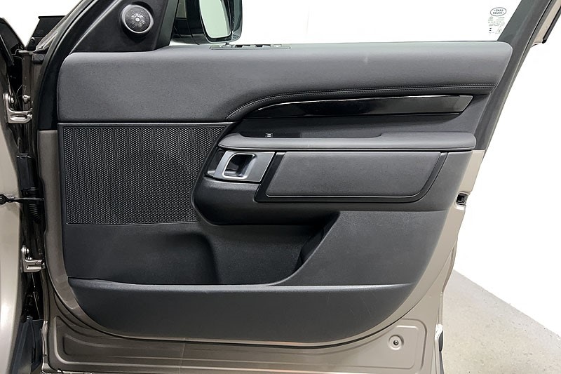 Used Land Rover Discovery 2023 for sale - 78028112: Photo 21