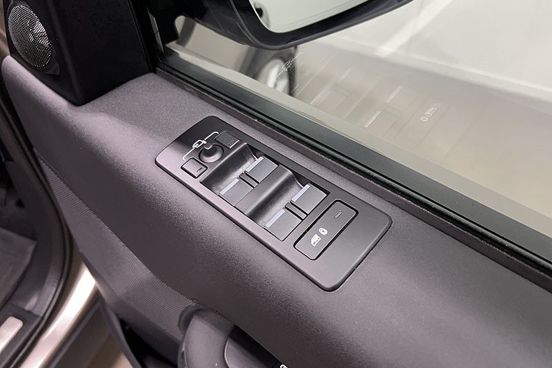 Used Land Rover Discovery 2023 for sale - 78028112: Photo 22