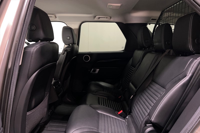 Used Land Rover Discovery 2023 for sale - 78028112: Photo 4