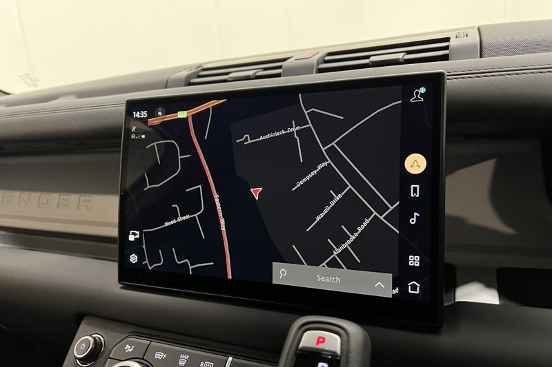 Used Land Rover Defender 2025 for sale - 77033009: Photo 11