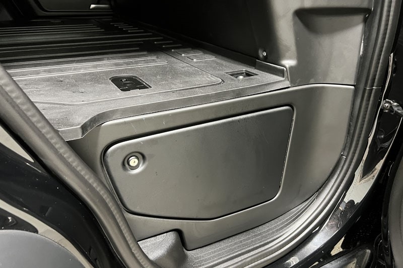 Used Land Rover Defender 2025 for sale - 77033009: Photo 26