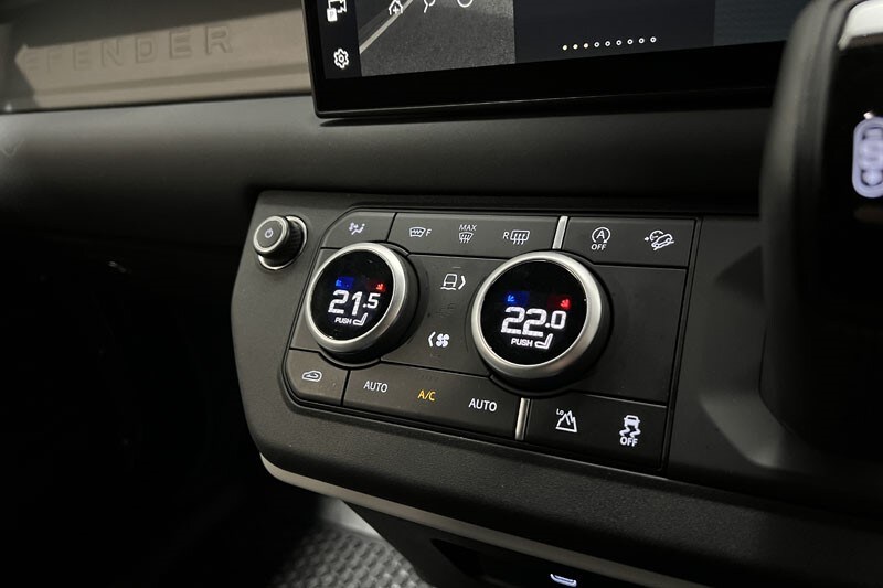 Used Land Rover Defender 2025 for sale - 77033009: Photo 34