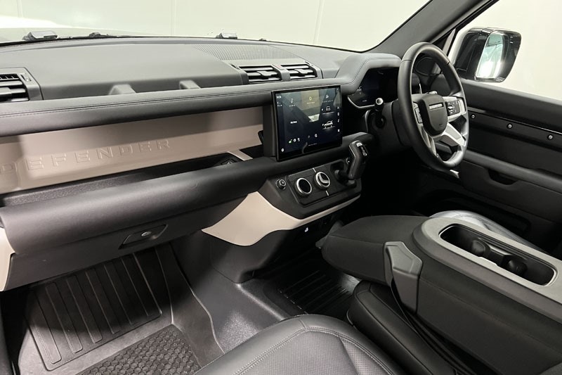 Used Land Rover Defender 2025 for sale - 77033009: Photo 42