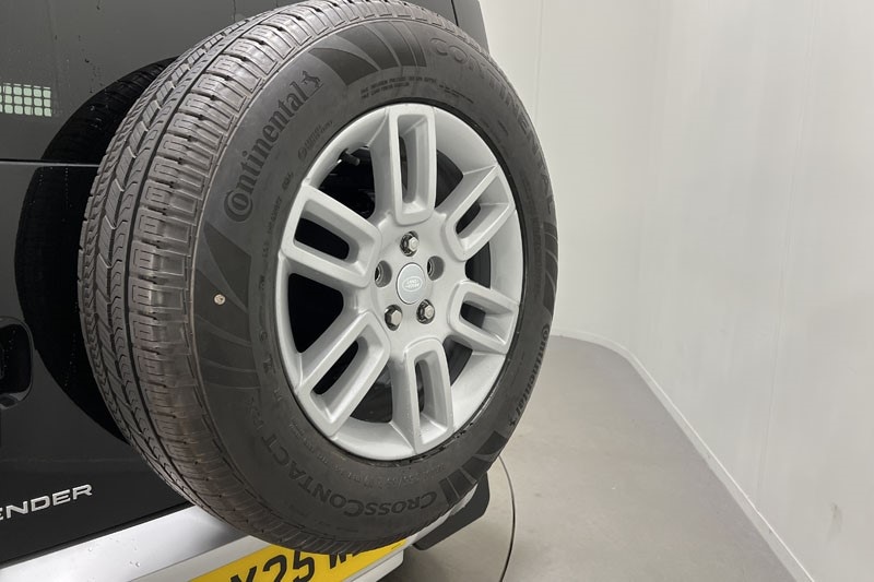 Used Land Rover Defender 2025 for sale - 77033009: Photo 46