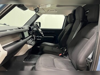 Used Land Rover Defender 2024 for sale - 77570195: Photo