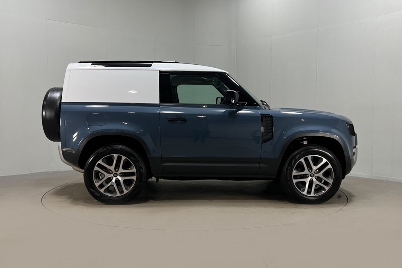 Used Land Rover Defender 2024 for sale - 77570195: Photo 6