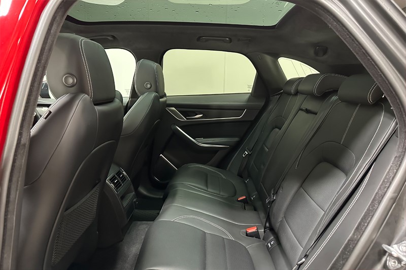 Used Jaguar F-Pace 2021 for sale - 77300590: Photo 4