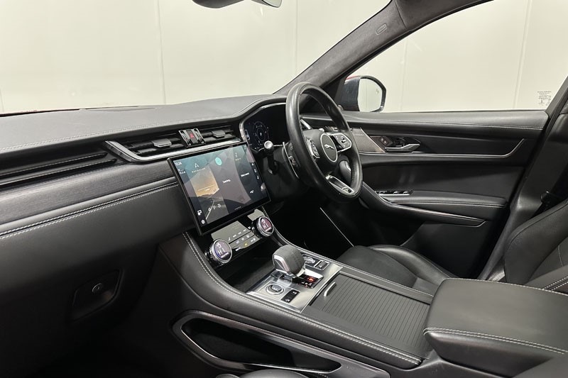 Used Jaguar F-Pace 2021 for sale - 77300590: Photo 41