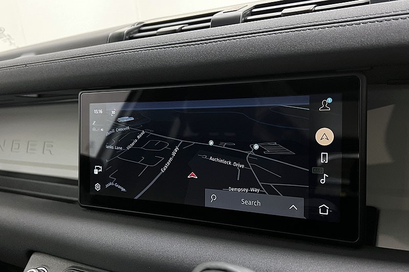 Used Land Rover Defender 2022 for sale - 77834052: Photo 11