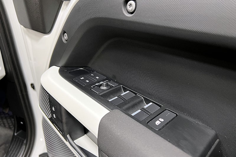 Used Land Rover Defender 2022 for sale - 77834052: Photo 23