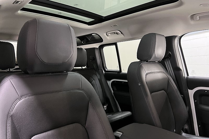 Used Land Rover Defender 2022 for sale - 77834052: Photo 27