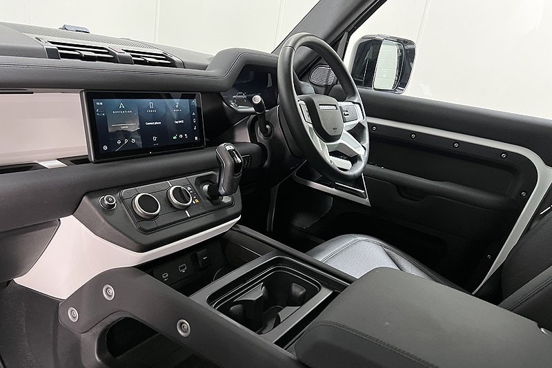 Used Land Rover Defender 2022 for sale - 77834052: Photo 38